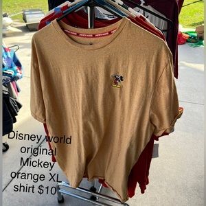 Disney Parks Men's Size X Large Orange SS Shirt Mickey Mouse